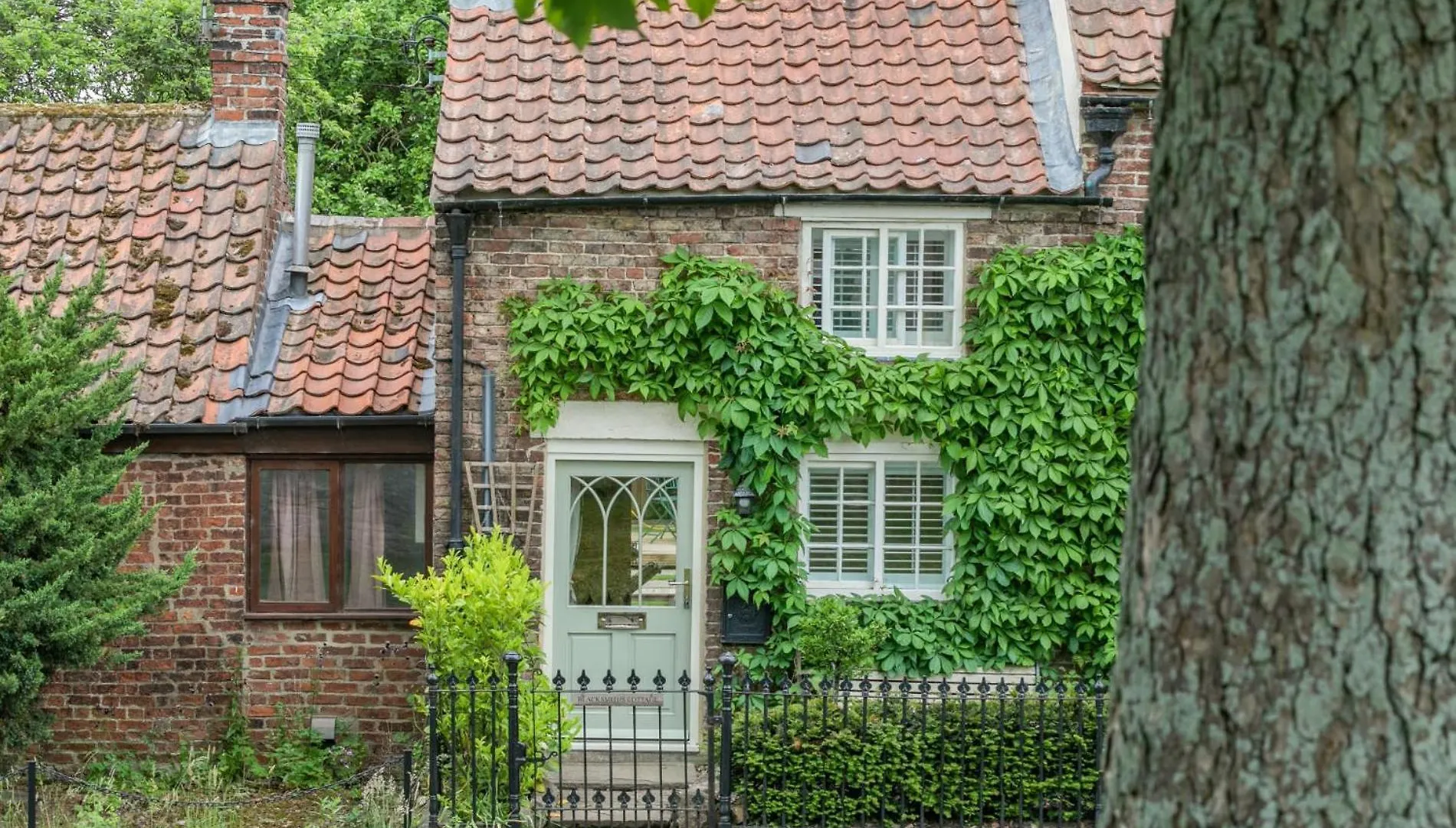1 Bed In Normanby 79105 Villa
