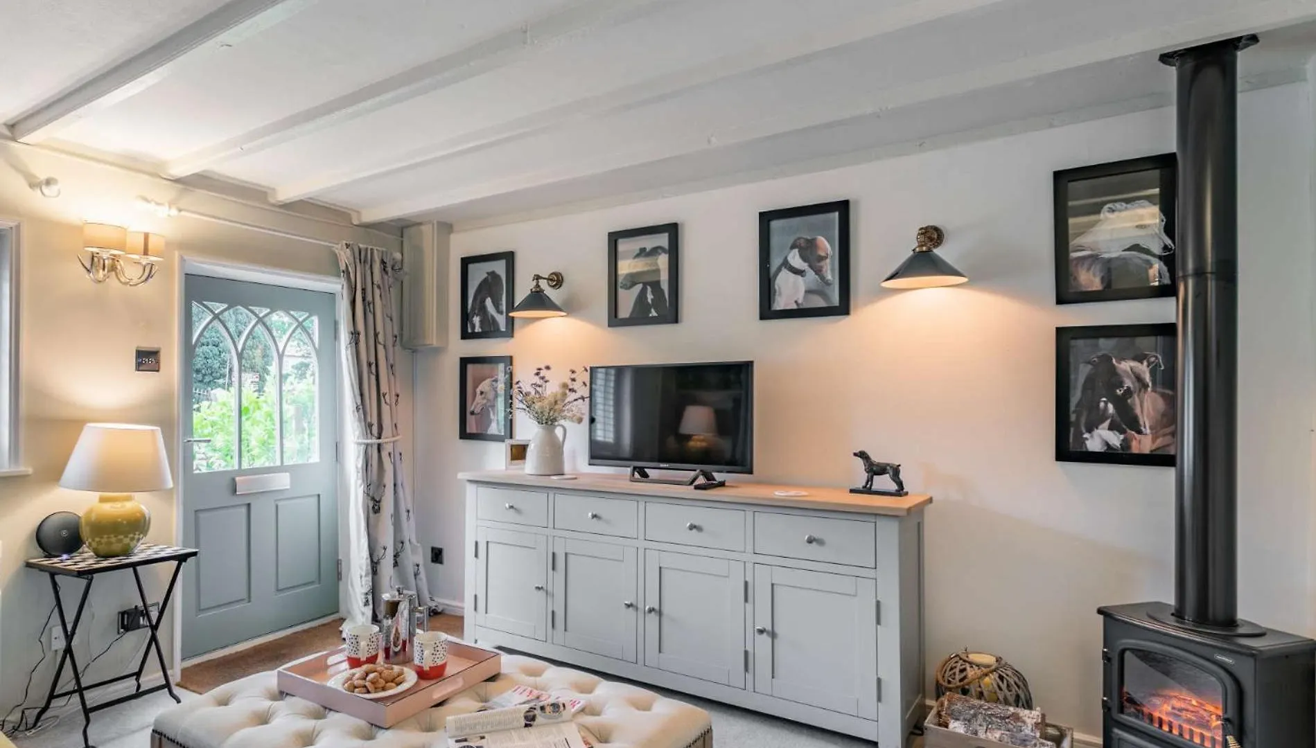 1 Bed In Normanby 79105 Villa